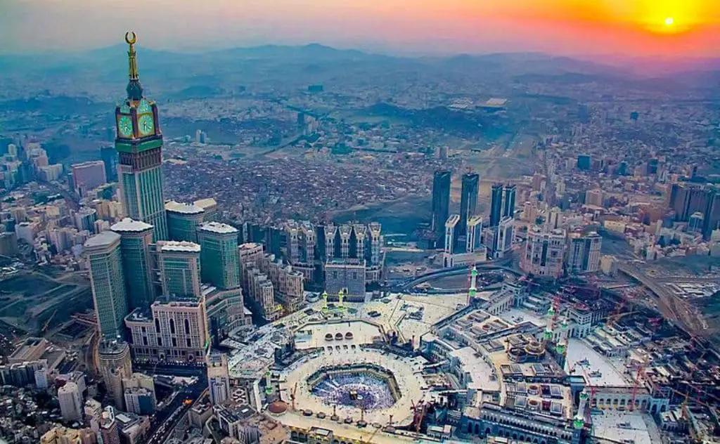 فنادق متعددة في مكة